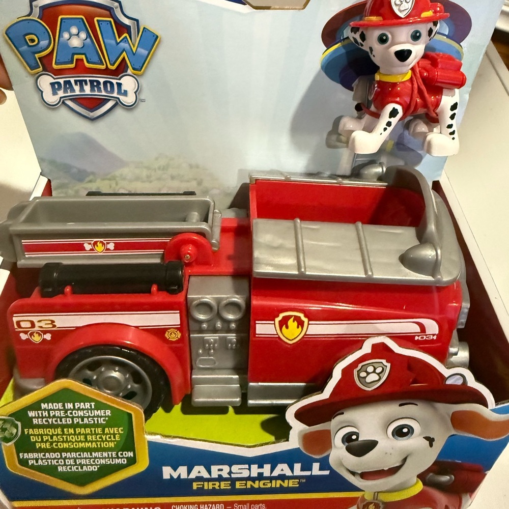 Nickelodeon Marshall Fire Engine Paw Patrol Red and White Action Figure Playset - Picture 1 of 6